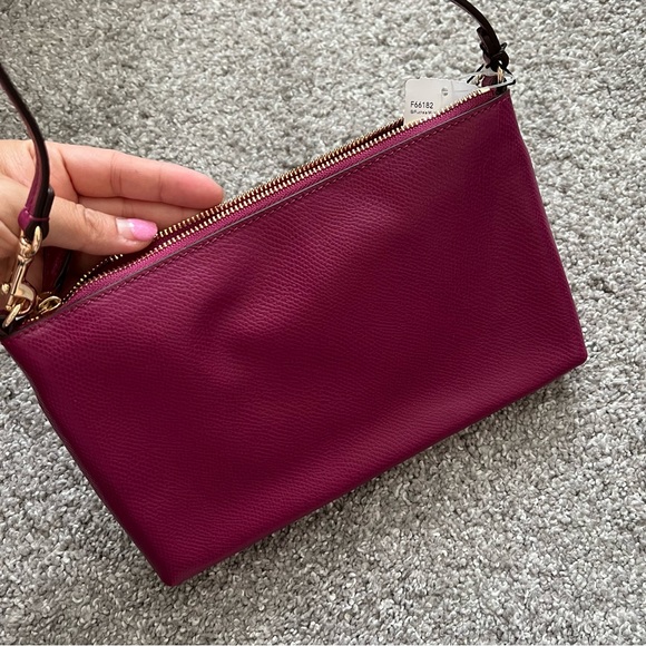 Coach 2 in 1 large wristlet NWT - Picture 10 of 11